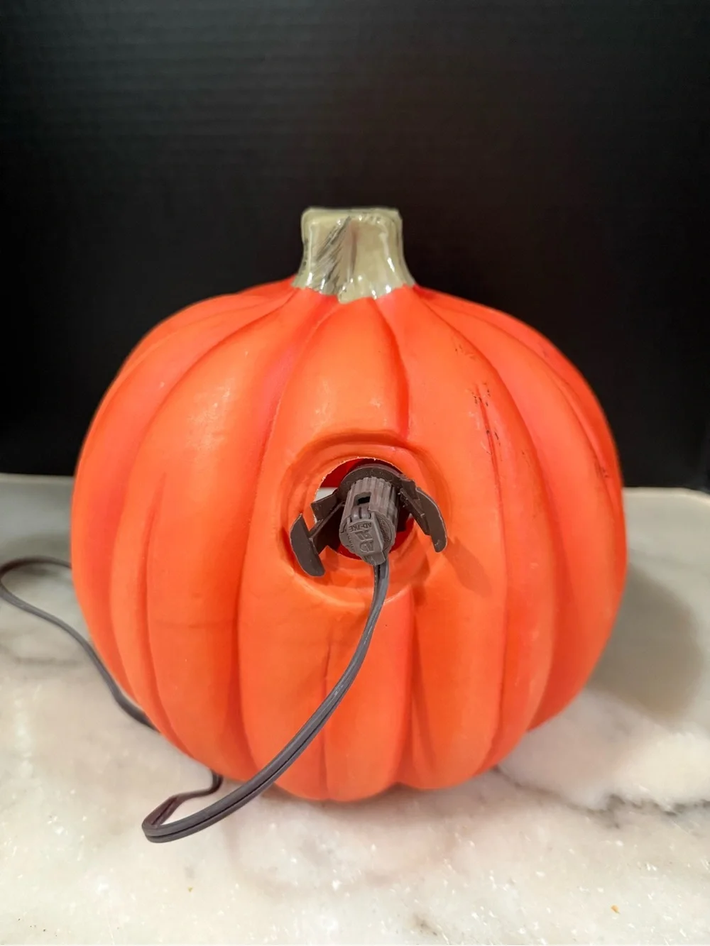 Vintage orange plastic blow-mold jack-o'-lantern tabletop light Pumpkin